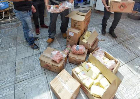 Mais de uma tonelada de produtos vencidos é apreendida em Manaus