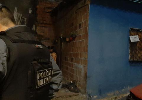 Jovem pede ajuda ao pai para não morrer, mas é alcançado por assassinos em Manaus