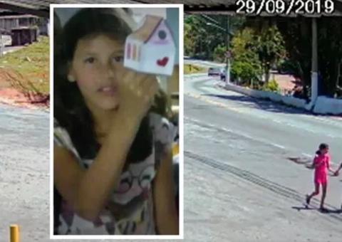 Menino que diz ter matado Raíssa brigava com meninas, diz colega