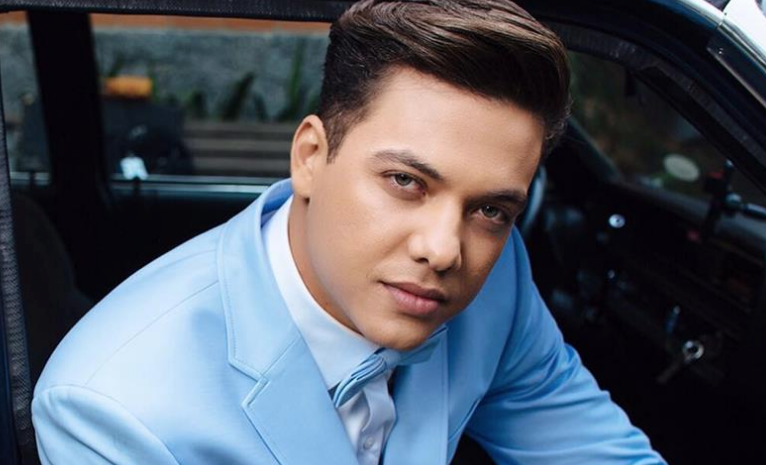 Safadão posta foto da adolescência e web reage: 'carcaça'