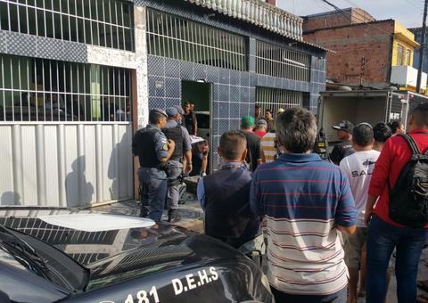 Casal é fuzilado ao sair de casa para trabalhar em Manaus