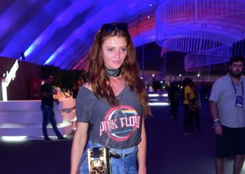 Affair de Pedro Scooby vai assistir show de Anitta no Rock in Rio: 'ele vem comigo'