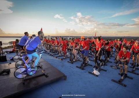 Experience Day terá aula de spinning, dança e yoga durante passeio pelo Rio Negro
