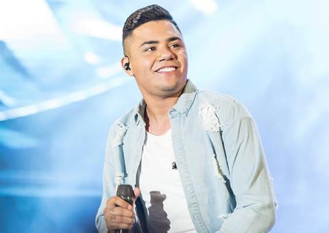 Dono do Hit ‘Atrasadinha’, Felipe Araujo faz show  em Manaus