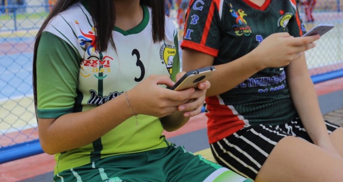 Coari lança praças digitais com acesso gratuito à internet