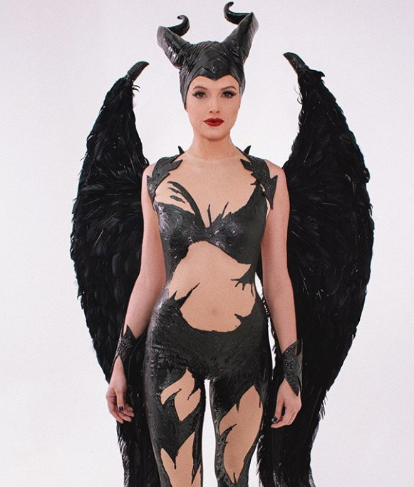 Agatha Moreira surpreende e vai vestida de Malévola no Rock In Rio