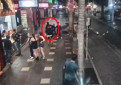 Brasileiro é internado em coma após levar soco no rosto na Austrália