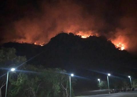 Incêndio consome e destrói parque estadual com sítio arqueológico