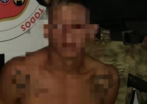 No Amazonas, homem mata a facadas suposto amante da esposa 