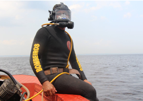 No Amazonas, bombeiros  fazem buscas por homem que desapareceu em praia