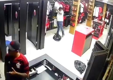 Após roubo em loja do flamengo, assaltantes comemoram em rede social: “Pegou a visão?"