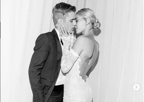 Hailey Bieber mostra primeiras fotos do casamento com Justin Bieber