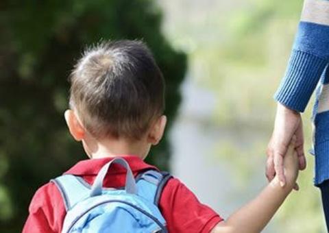 Mulheres vítimas de violência têm prioridade na matrícula dos filhos