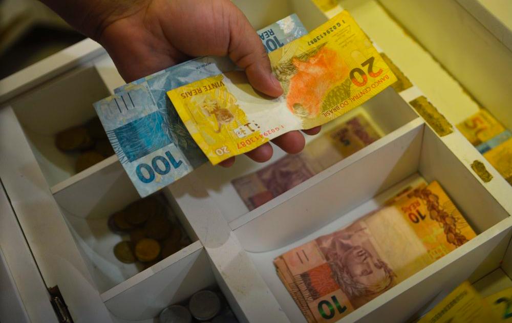 Segunda parcela do 13º deve ser paga até 20 de dezembro