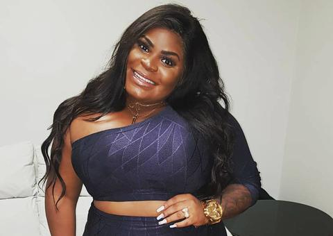 Jojo Todynho aparece sensualizando nua em banheira