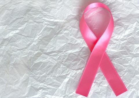 Outubro Rosa: 5 fatos importantes que todo mundo precisa saber sobre o câncer de mama