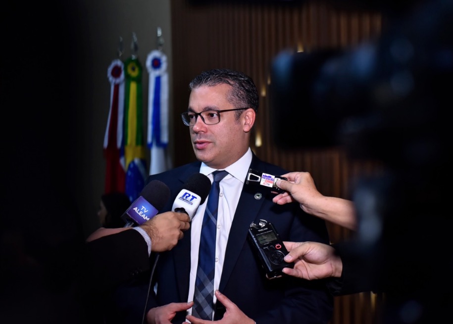 Aleam decide hoje recursos para pagamento do 13º salário dos servidores 