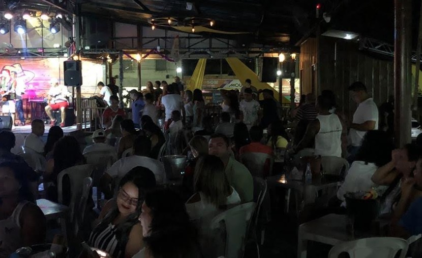 Cabaret dos amigos: Chapéu Goiano promove festa especial nesta sexta   