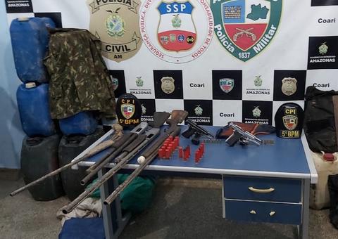 Polícia encontra arsenal de guerra e base de piratas dos rios no Amazonas