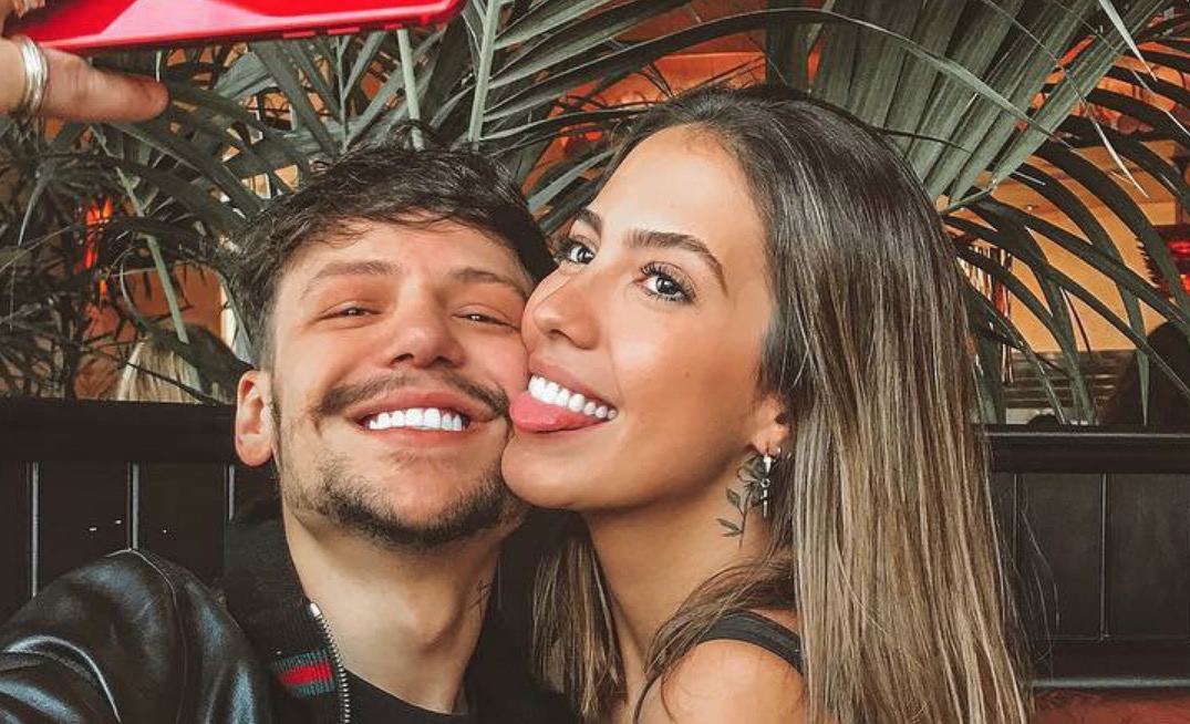 Saulo Pôncio dá tênis de R$ 10 mil ao filho e expôe babá que tirou lacre