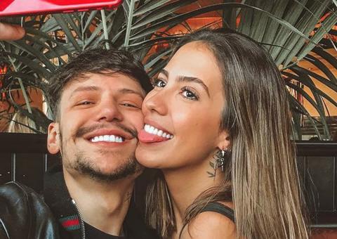 Saulo Pôncio dá tênis de R$ 10 mil ao filho e expôe babá que tirou lacre