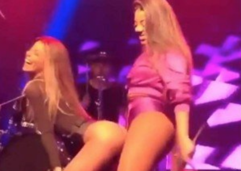 Ludmilla e namorada protagonizam cenas quentes durante show nos EUA