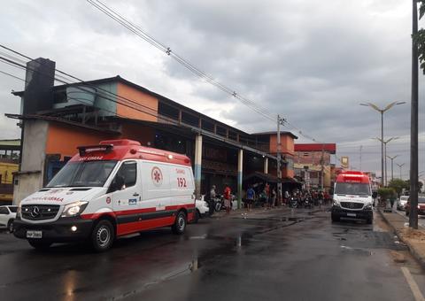 Motocicletas se chocam violentamente e três pessoas ficam feridas em Manaus