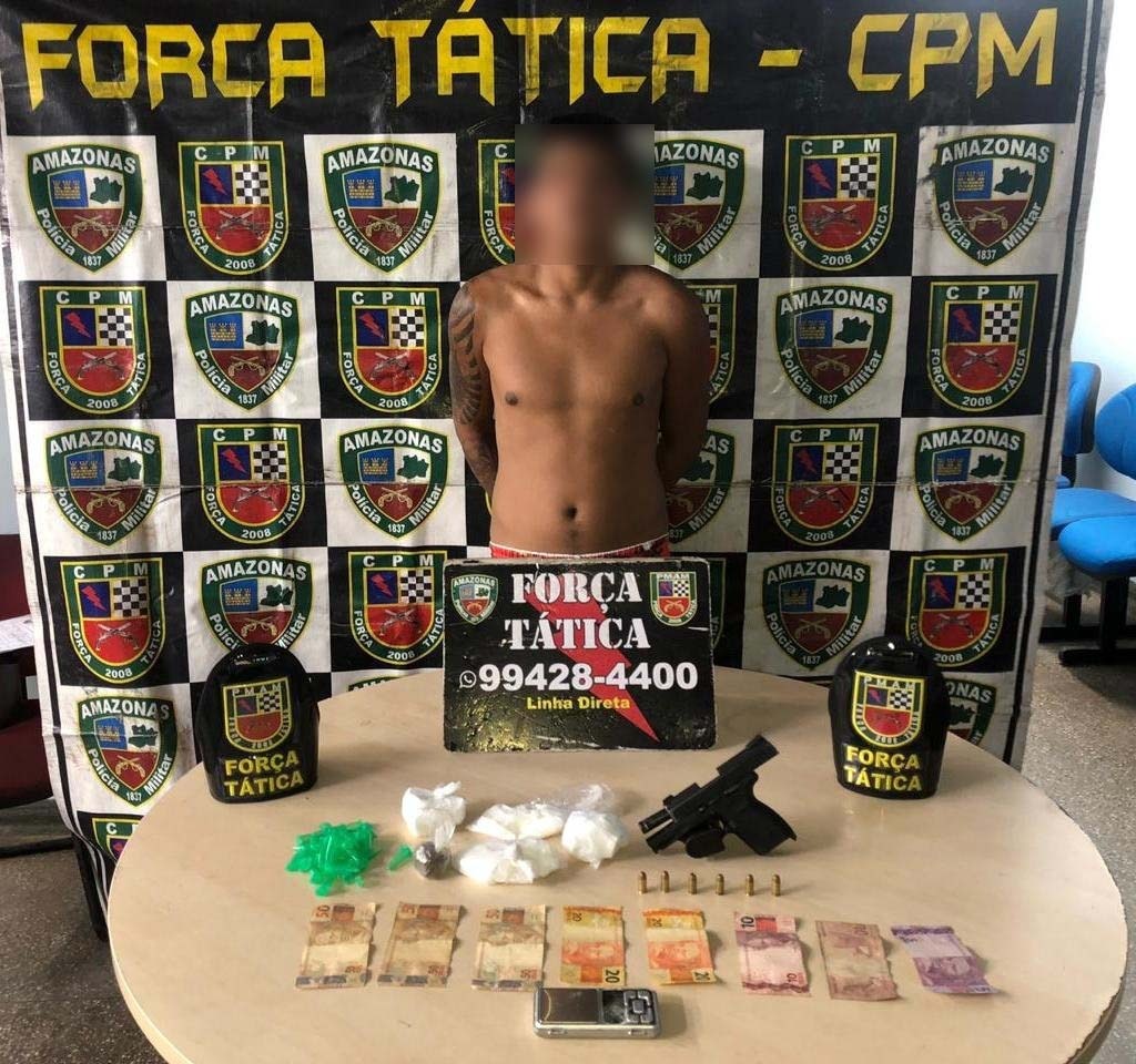 Homem fica nervoso com presença da polícia e é preso por tráfico em Manaus