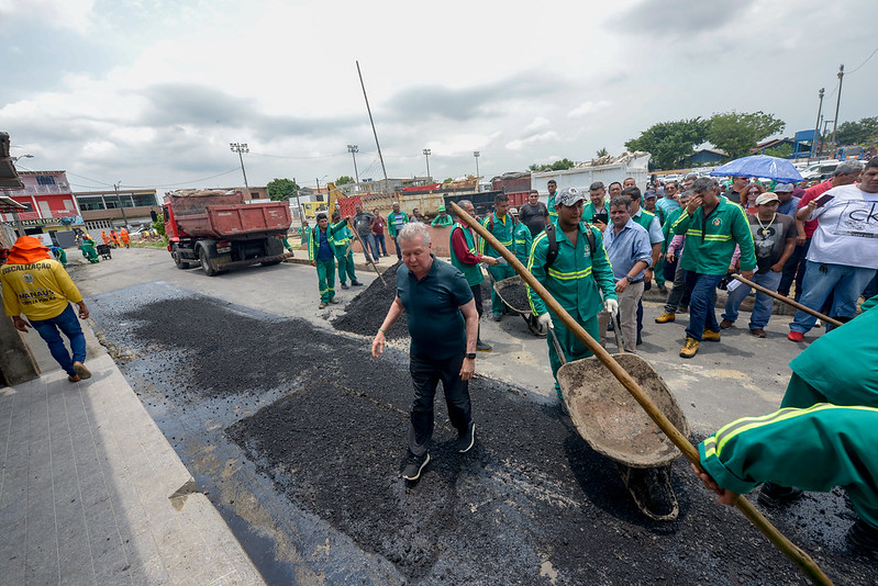 Prefeitura investe R$ 100 milhões em tapa-buracos e vai beneficiar 480 comunidades em Manaus