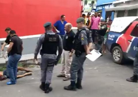Mulher é assaltada e marido persegue e mata suspeito a tiros e facadas em Manaus