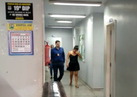 Mulher é presa com R$ 2 mil em mercadorias de shopping em Manaus