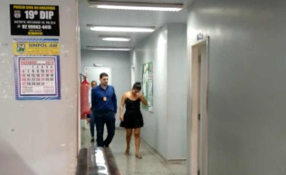 Mulher é presa com R$ 2 mil em mercadorias de shopping em Manaus