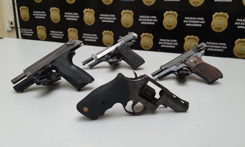 Reféns e armas são encontrados em casa de trio morto ao trocar tiros com a PM em Manaus