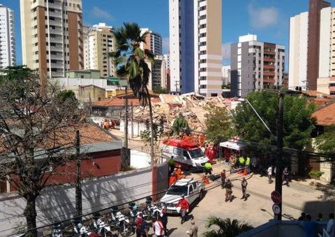 Bombeiros encontram corpo da 2º vítima de desabamento de prédio em Fortaleza