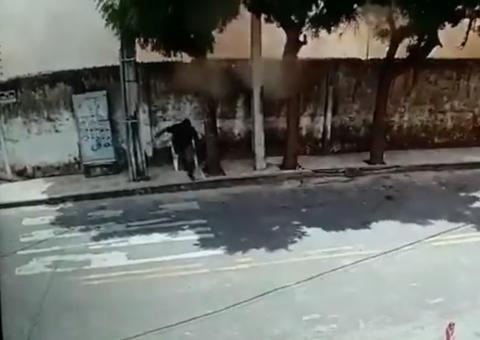 Vídeo impressionante mostra prédio desabando sobre pessoas em Fortaleza