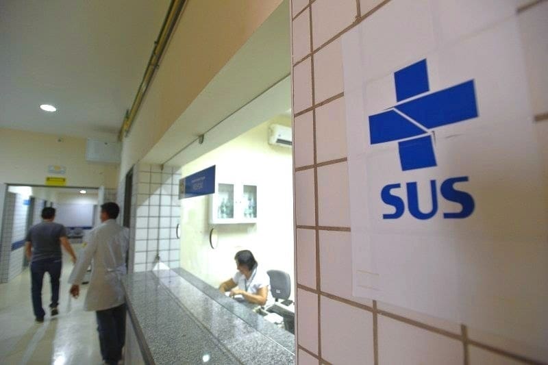 Médica é afastada por cobrar até R$ 9 mil de pacientes para furar fila do SUS