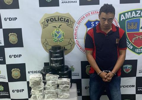 Homem é preso com 14 tabletes de maconha em Manaus 