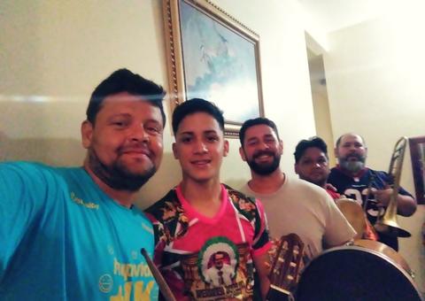 Projeto Baluartes do Samba estreia na Vila Vagalume 80 com especial Cartola