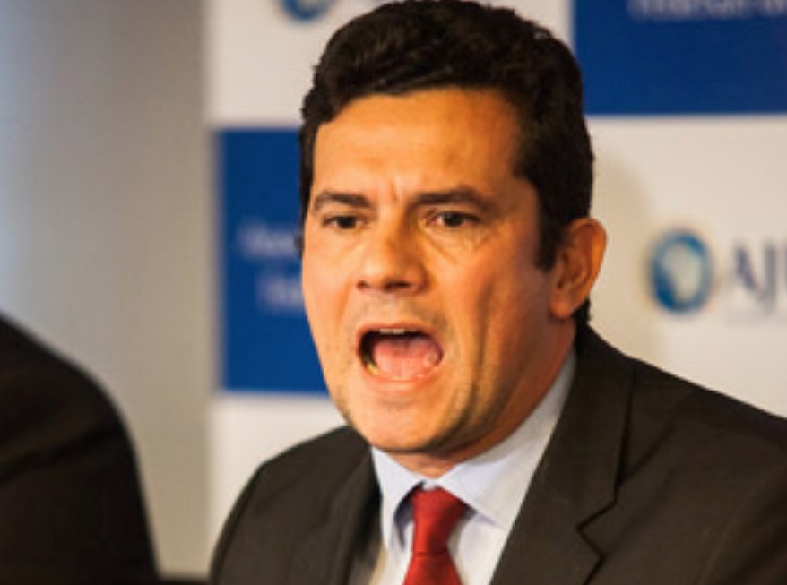 Mensagens de agentes da PF mostram que Moro coordenava investigações