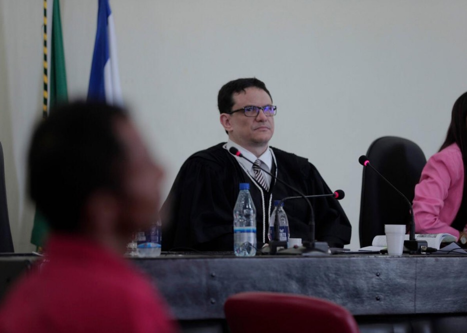 Homem que matou esposa a facadas é condenado a 18 anos de prisão em Manaus