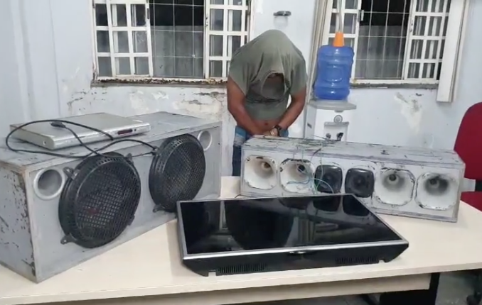 Em Manaus, vítima detém homem que invadiu a residência para furtar