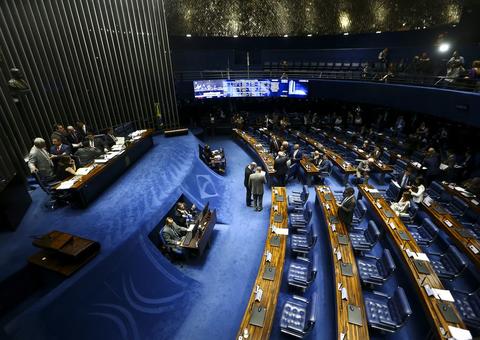 Senado deve concluir terça-feira votação de mudanças na Previdência