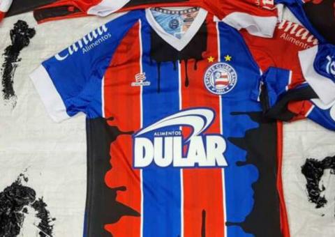 Em protesto contra vazamento, Bahia usará camisa com manchas de óleo em jogo 