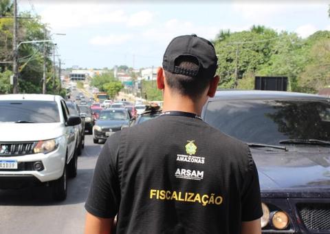 Quinze mil pessoas devem deixar a capital no feriado prolongado no Amazonas