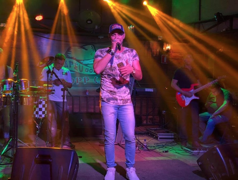 'Boate Azul': Sucesso dos anos 80 é tema de festa em Manaus