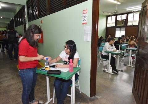 Provas do vestibular e SIS da UEA começam neste domingo