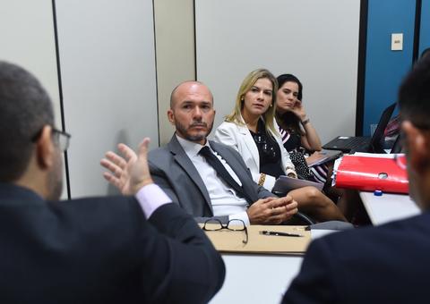 Ex-delegado que matou advogado no Porão do Alemão vai a juri na próxima terça em Manaus