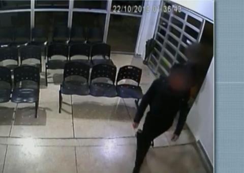 Vídeo mostra suspeito de estuprar e atirar em mulher deixá-la no hospital 