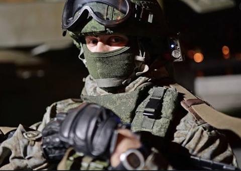 Soldado mata 8 companheiros e deixa 2 feridos em base militar na Rússia