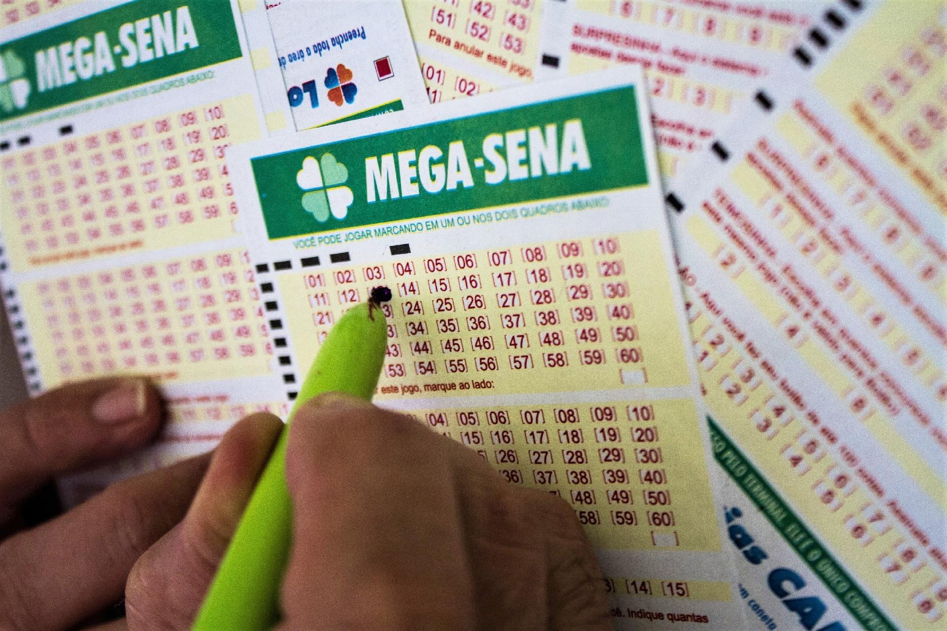 Mega-Sena pode pagar hoje prêmio de R$ 30 milhões
